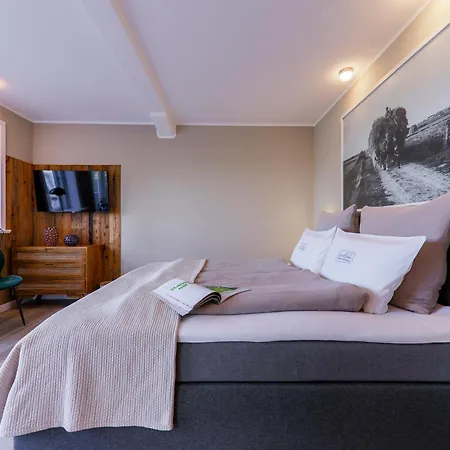 Ξενοδοχείο Landliebe Boutique-hotel & Restaurant *